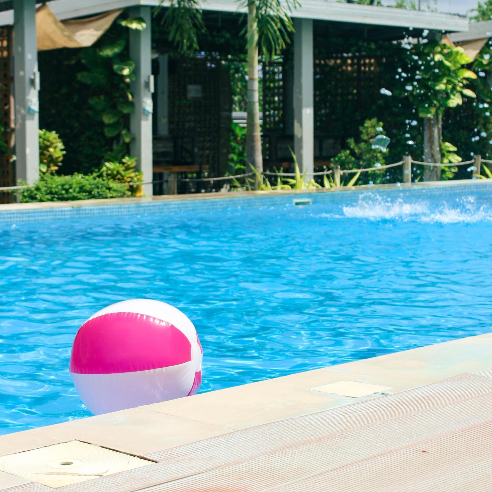Urban Oasis Resort, Tarlac エクステリア 写真